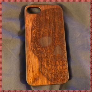 Handmade wooden iPhone 7 case